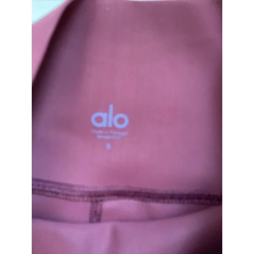 ALO Yoga Ripped Warrior Leggings Red High Waist Laser Cut  Full Length Small